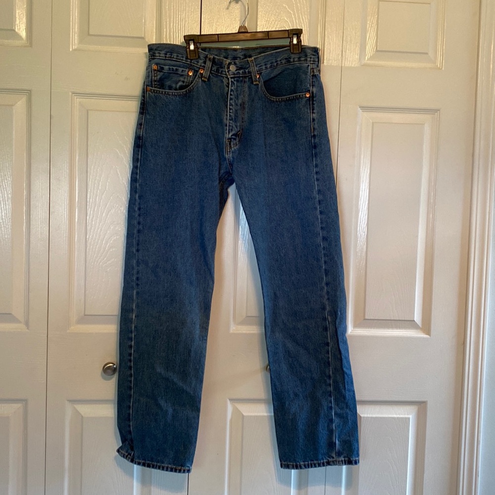 Mens Levi jeans Size 34x32
